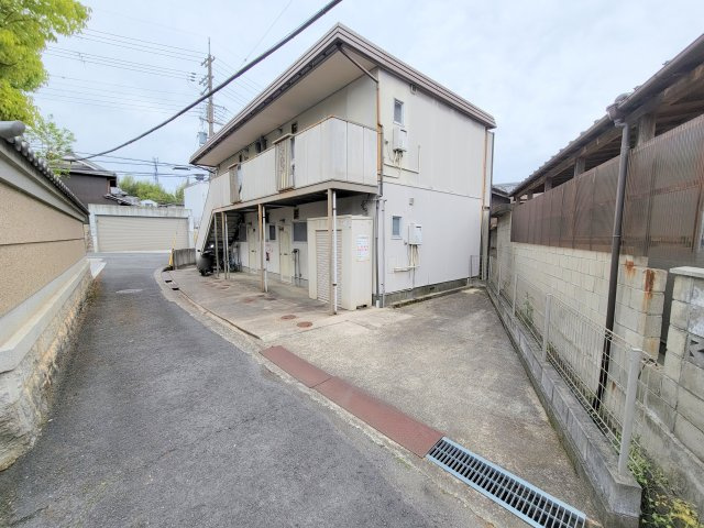 米沢ハイツのエントランス