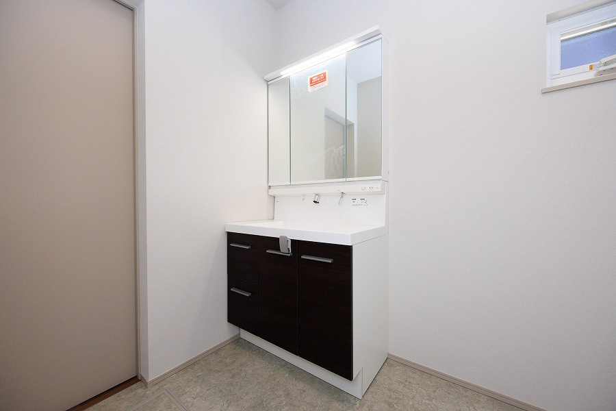 アーキデイズ　遠賀郡水巻町吉田東５丁目の独立洗面台