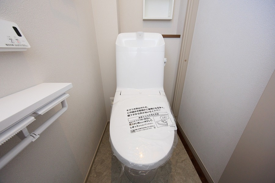 アーキデイズ　遠賀郡水巻町吉田東５丁目のトイレ