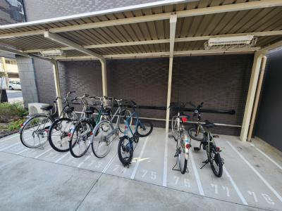 プレサンス京都室町通紫水の駐車場|駐輪場