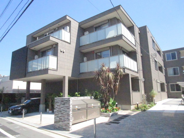 ヴァンヴェール松原の外観|耐震構造の旭化成へーベルメゾン