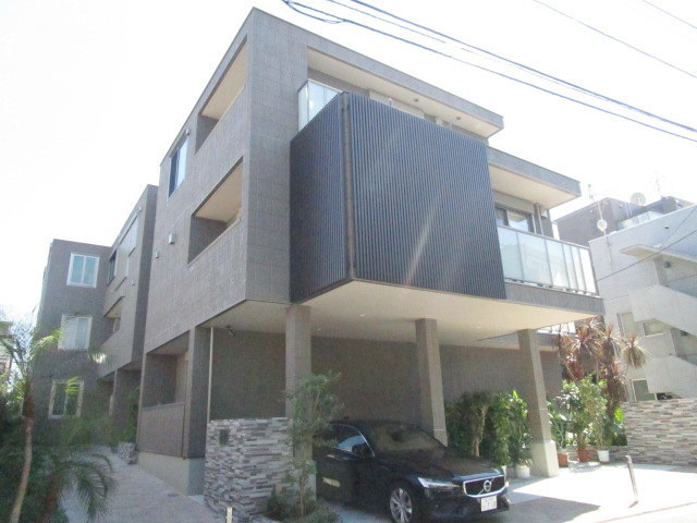 ヴァンヴェール松原の外観|耐震構造の旭化成へーベルメゾン