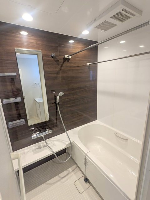 ヴァンヴェール松原の浴室