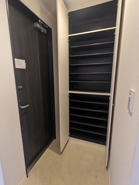 ヴァンヴェール松原の玄関