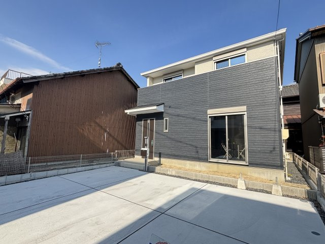 FIRSTTOWN第2港区佐野町｜名古屋市の戸建ならホームアップの駐車場|並列3台駐車可能