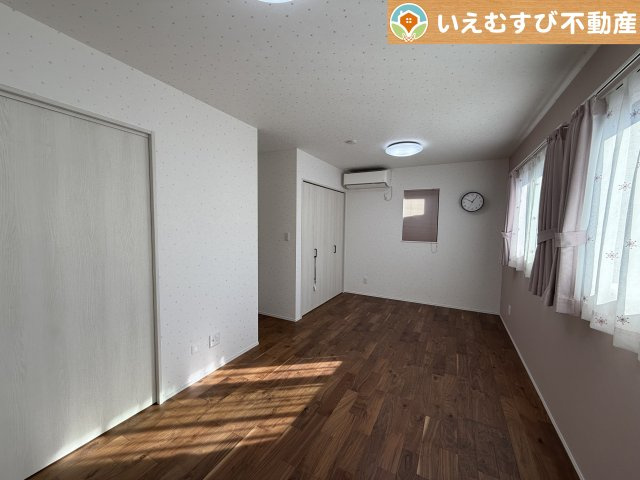 熊谷市河原町　中古戸建の洋室