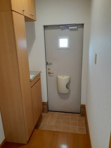 エルフィンの玄関|明るい玄関です