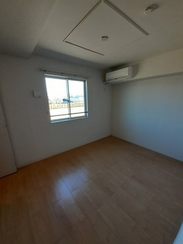 すみれの内装|内装は落ち着いています