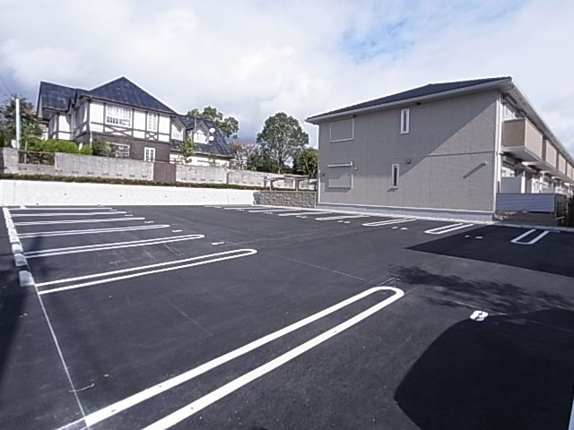 神戸市北区鈴蘭台西町４丁目のアパート
