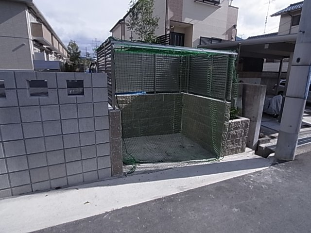 神戸市北区鈴蘭台西町４丁目のアパート