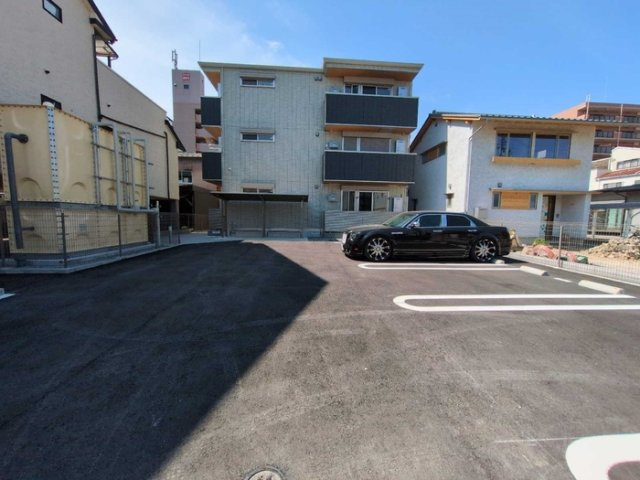 ルグラン龍野の駐車場