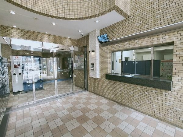 ツイン・コートのエントランス|他部屋参考写真