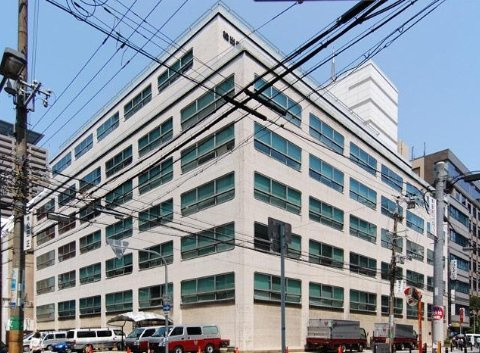 輸出繊維会館の外観|有名建築家設計のレトロビル☆