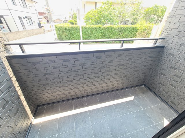 松ケ丘1丁目1区画・未入居戸建のバルコニー