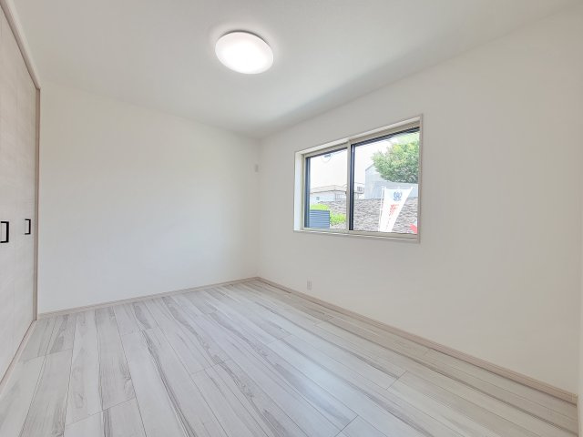 松ケ丘1丁目1区画・未入居戸建の洋室