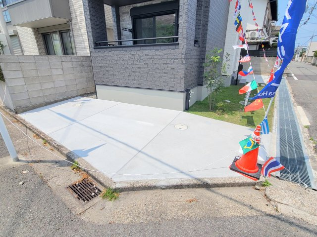 松ケ丘1丁目1区画・新築戸建の駐車場