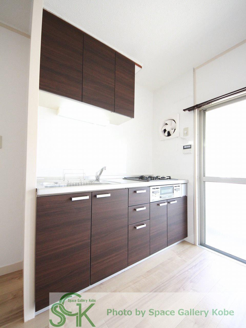 霞ヶ丘レジデンスのキッチン|※お部屋により仕様が異なる場合があります。