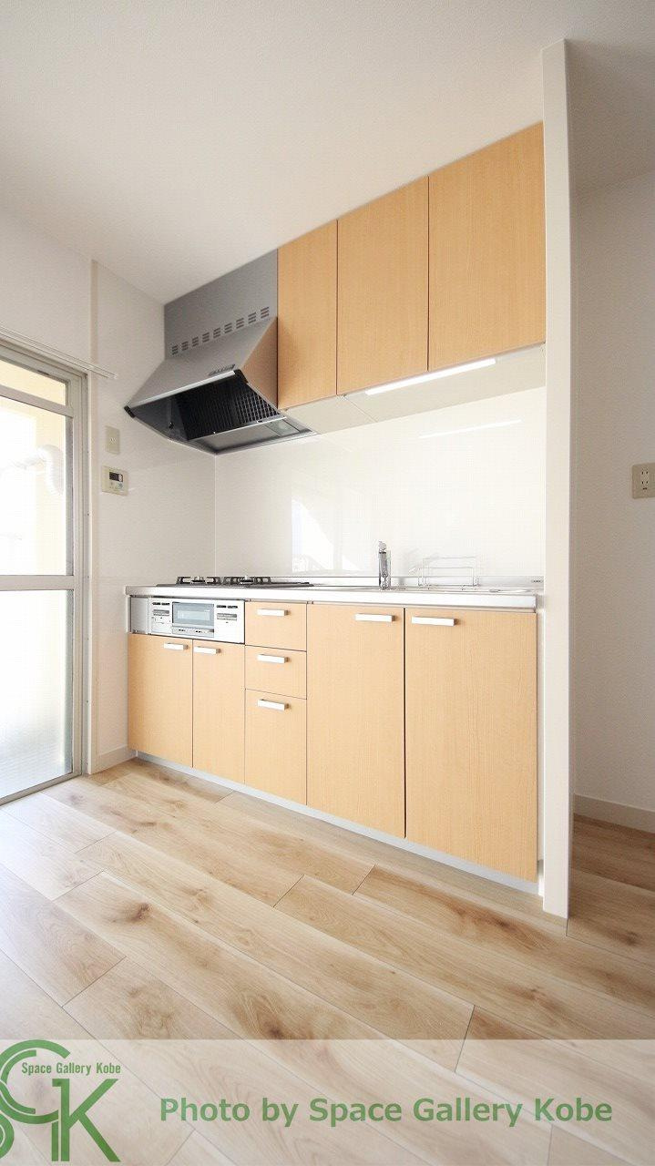 霞ヶ丘レジデンスのキッチン|※お部屋により仕様が異なる場合があります。