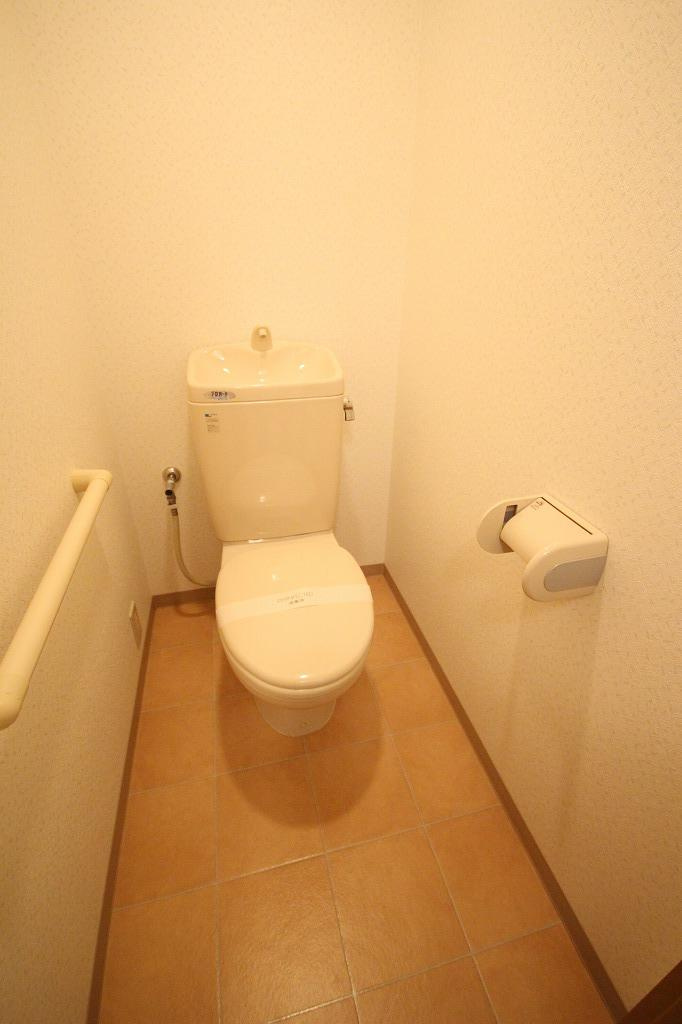 ピュア・プルーンのトイレ|※お部屋により仕様が異なる場合があります。