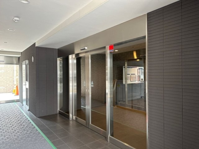 アンジュ高天のエントランス