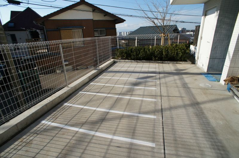 リブリ・鎌倉Ⅱの駐車場