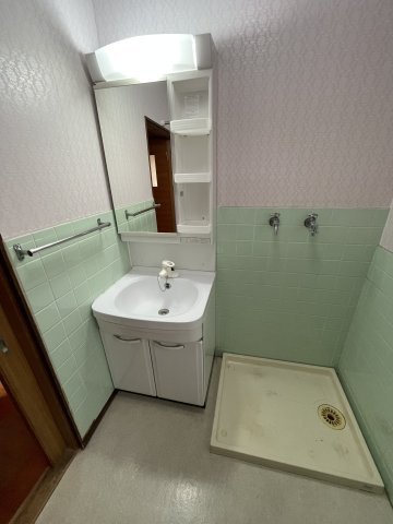 和歌山市栄谷・中古戸建・54635の洗面所