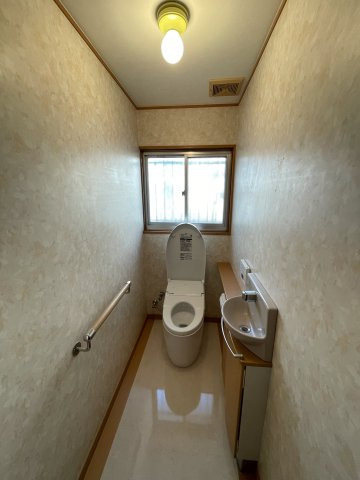 和歌山市栄谷・中古戸建・54635のトイレ