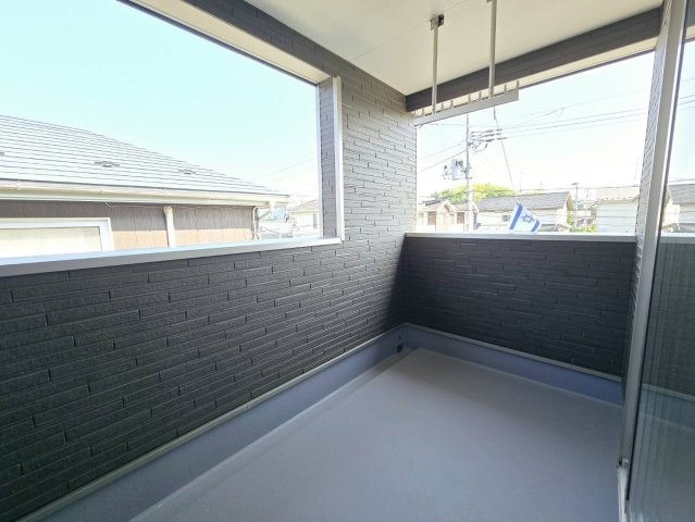 クレイドルガーデン八戸市南類家　第3　3号棟の玄関