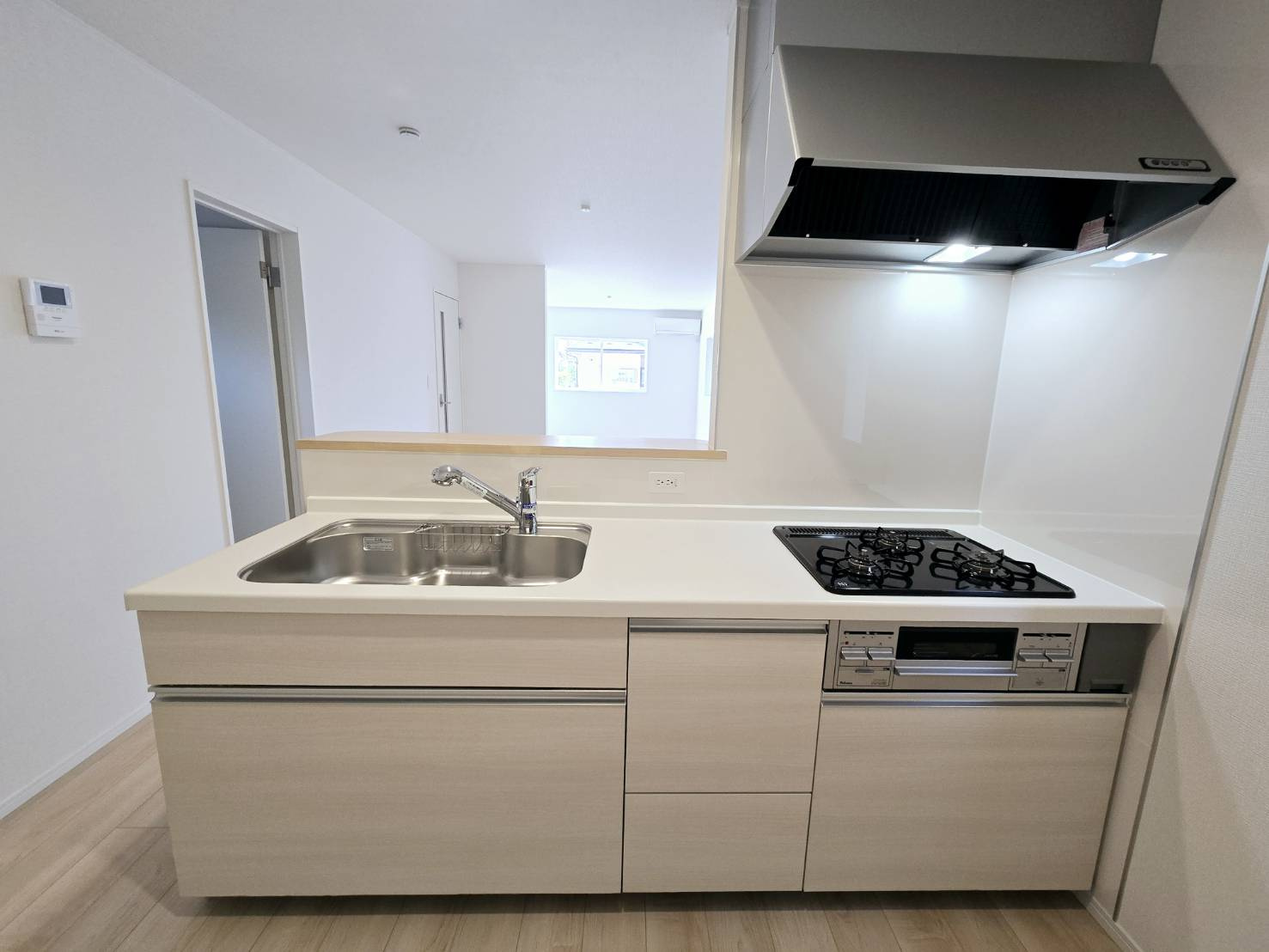 クレイドルガーデン八戸市南類家　第3　3号棟の居間・リビング