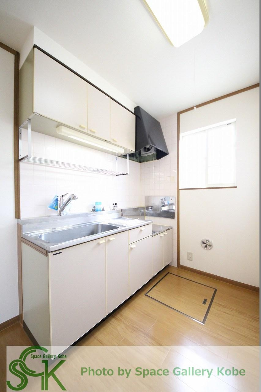 ヒューマンビレッジＢのキッチン|※お部屋により仕様が異なる場合があります。