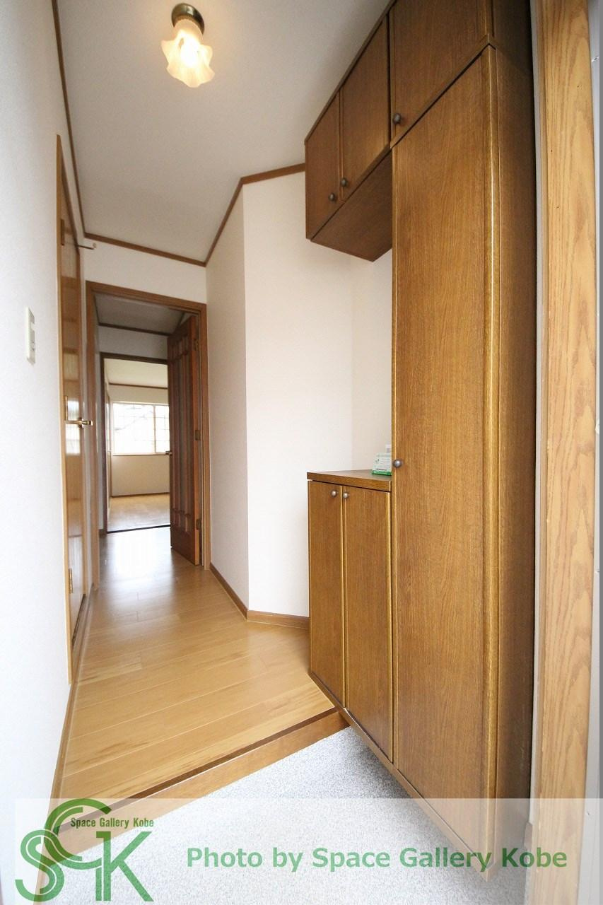 ヒューマンビレッジＢの玄関|※お部屋により仕様が異なる場合があります。