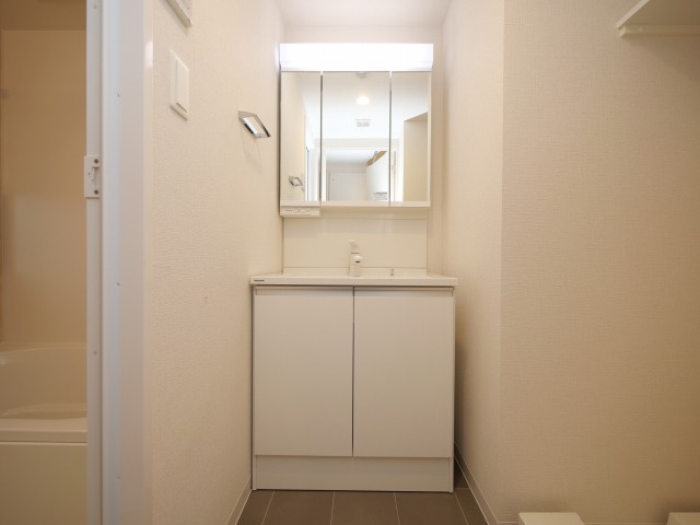 スプランディッド新大阪Ⅴの洗面所