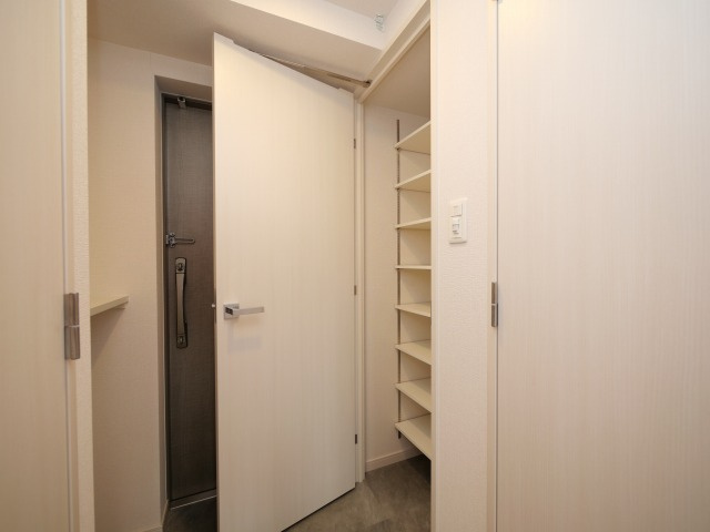 スプランディッド新大阪Ⅴの収納