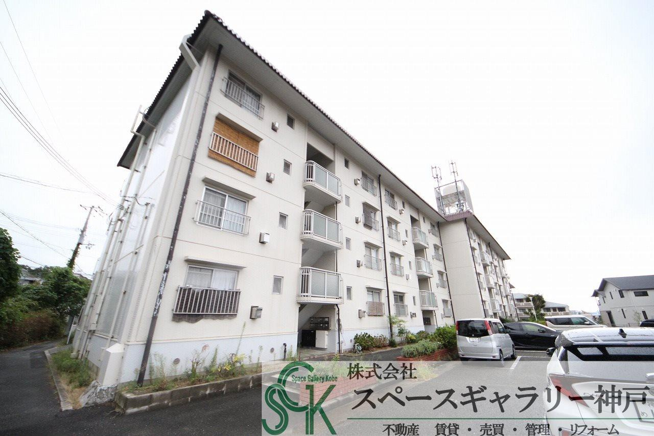 桃山台ハイツの外観
