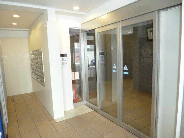 サンライズ浦安のエントランス