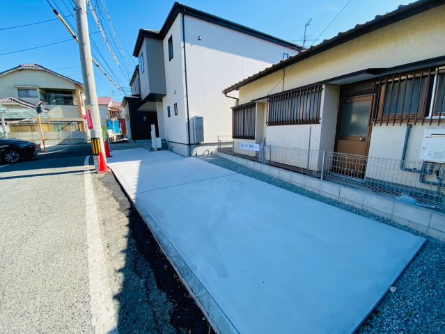 リナージュ／東区若葉23-1期／１号棟の駐車場|２台駐車可能。