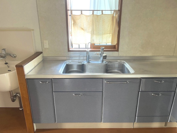 高島市マキノ町沢中古戸建のキッチン