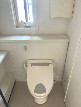 高島市マキノ町沢中古戸建のトイレ