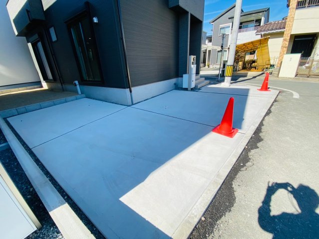 リナージュ／東区若葉23-1期／２号棟の駐車場|駐車スペースあり