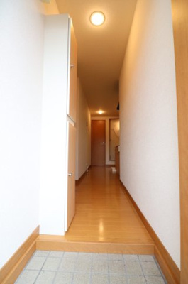 【玄関】 | ポラリスCozy別府 | 別号室の写真になります。現況優先。