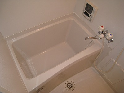 【浴室】 | メゾネット千早 | 別号室の写真になります。現況優先。