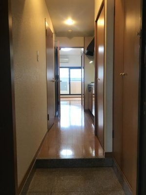 【玄関】 | ピュアドームパルトーネ博多 | 別号室の写真になります。現況優先。