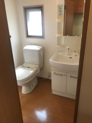 【トイレ】 | ピュアドームパルトーネ博多 | 別号室の写真になります。現況優先。