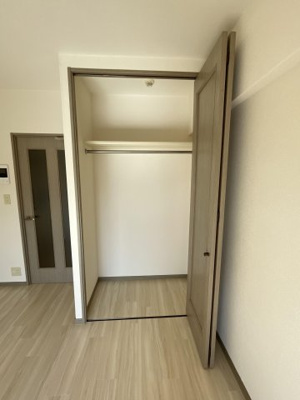 【収納】 | グランマコイ井尻 | 別号室の写真になります。現況優先。