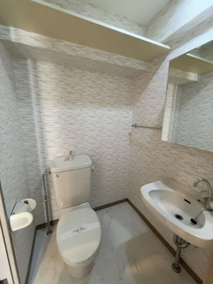 【洗面所】 | グランマコイ井尻 | 別号室の写真になります。現況優先。