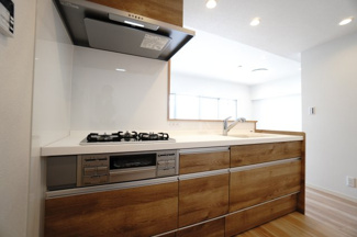 【キッチン】 | 【上質リノベ】ローレルコートアネスト宮島口 | 室内（2025年3月22日13：00頃）撮影