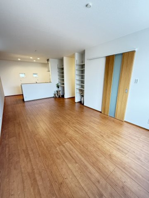 【居間・リビング】 | 八幡2丁目戸建