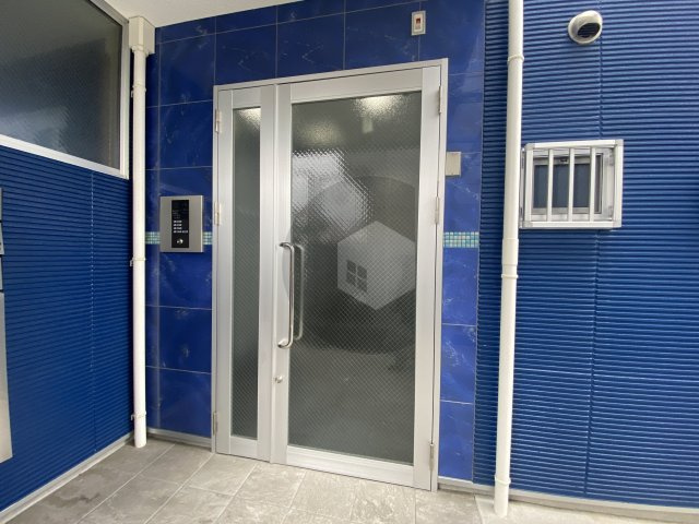ロックヒルズ高井田元町のエントランス