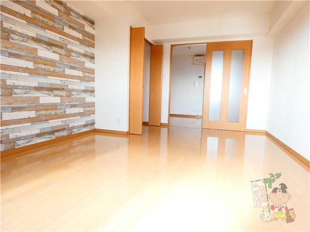 シオン北長瀬の居間・リビング