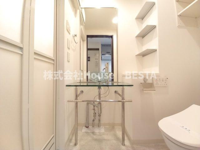 アルファレガロ兵庫の独立洗面台